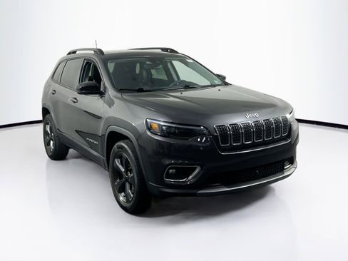Used 2022 Jeep Cherokee Limited image 3