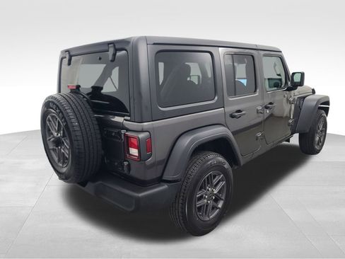 Used 2024 Jeep Wrangler Sport S image 4
