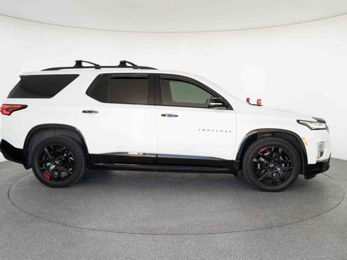 Used 2023 Chevrolet Traverse Premier w/ Redline Edition image 18