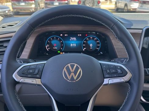 New 2026 Volkswagen Atlas SE FWD image 8