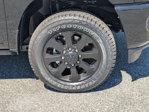 New 2026 RAM 2500 Laramie AWD/4WD image 12