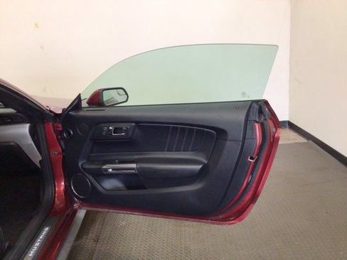 Used 2015 Ford Mustang GT Premium RWD image 9