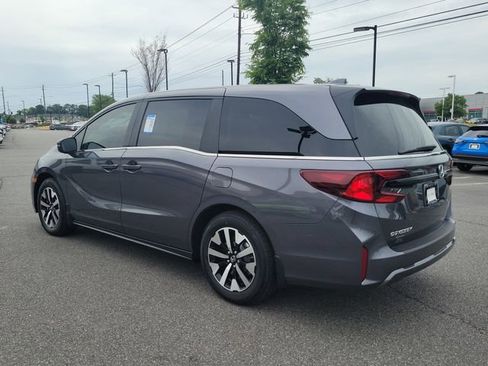 Certified 2026 Honda Odyssey EX-L image 7