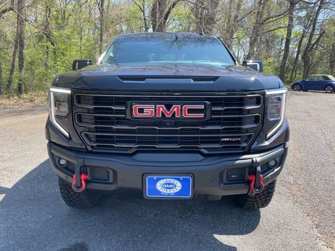 Used 2026 GMC Sierra 1500 AT4X image 10