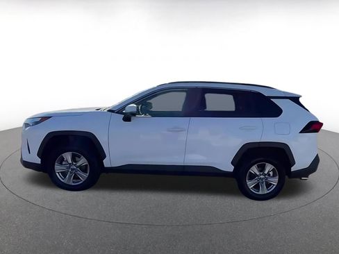 Used 2025 Toyota RAV4 XLE image 9