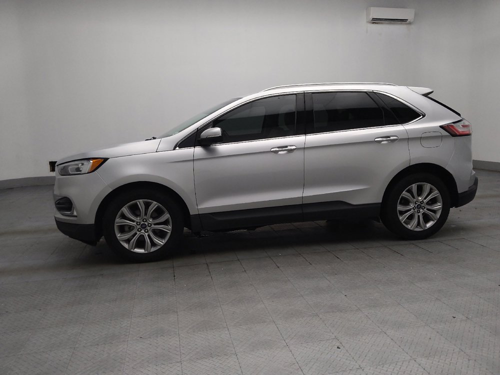 Used 2019 Ford Edge Titanium FWD image 2