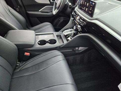 Certified 2026 Acura MDX w/ Technology Package FWD image 14