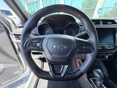 Used 2023 Chevrolet TrailBlazer RS w/ Sun and Liftgate Package AWD/4WD image 14