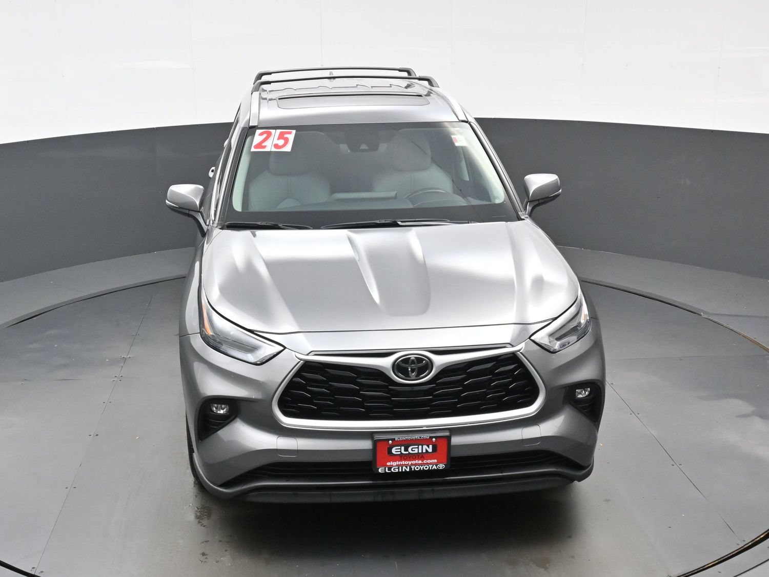 Used 2025 Toyota Highlander XLE AWD/4WD image 37