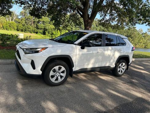 Used 2024 Toyota RAV4 LE FWD image 2