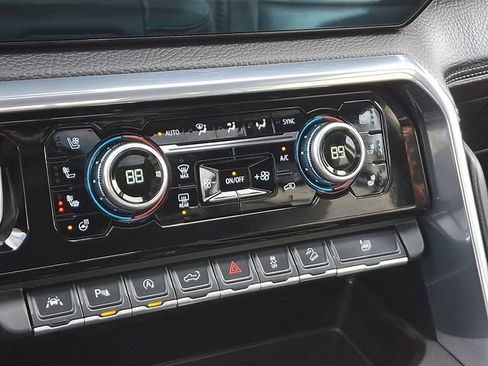 Used 2024 GMC Sierra 1500 Denali image 21