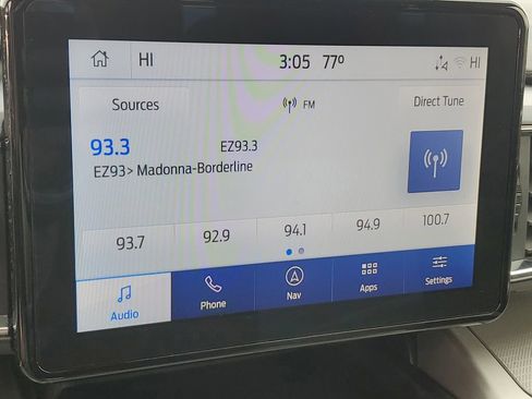 Used 2022 Ford Explorer XLT w/ Equipment Group 202A AWD/4WD image 14