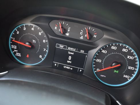 Used 2018 Chevrolet Equinox LT FWD image 11