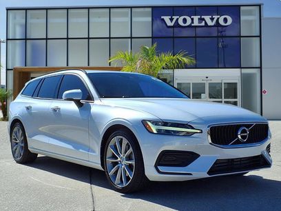 Used 2020 Volvo V60 T5 Momentum w/ Premium Package
