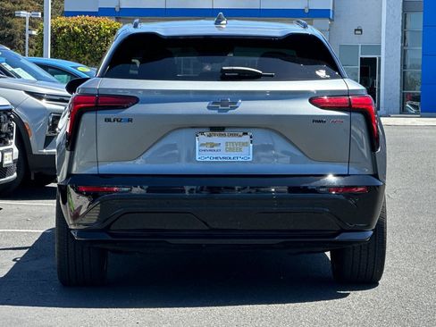 Used 2024 Chevrolet Blazer EV RS AWD/4WD image 6