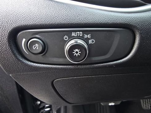 Used 2023 Chevrolet Malibu LT FWD image 11