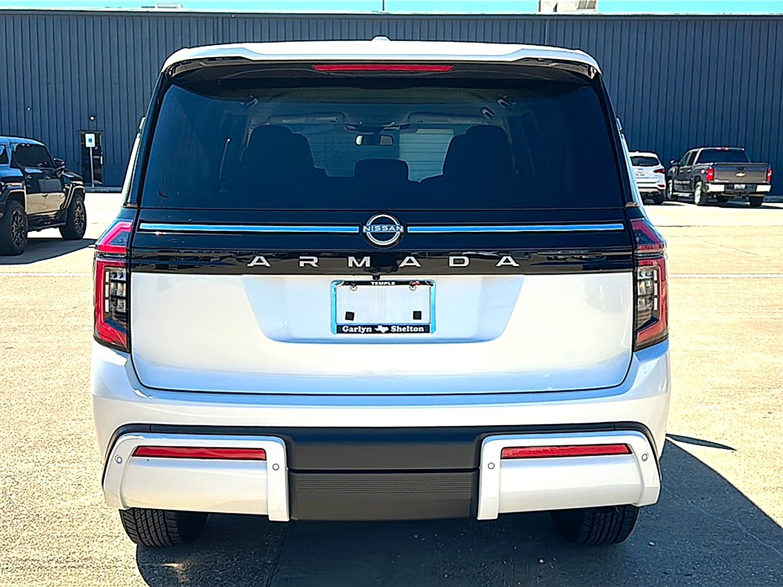 Used 2026 Nissan Armada SV RWD image 7