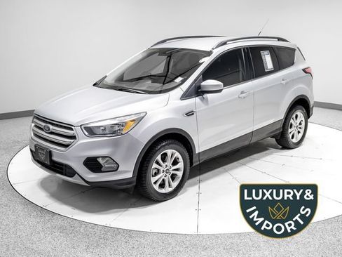 Used 2018 Ford Escape SE AWD/4WD image 1