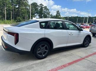 Used 2025 Kia K4 FWD video 2