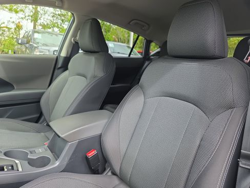 Used 2024 Subaru Crosstrek 2.0i Premium image 27