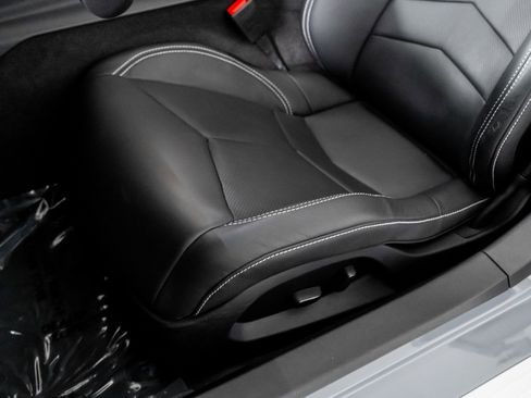 Used 2025 Chevrolet Corvette Z06 image 27