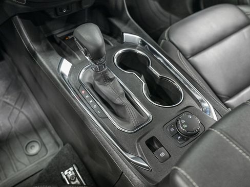 Used 2023 Chevrolet Traverse LT w/ LPO, Floor Liner Package image 23