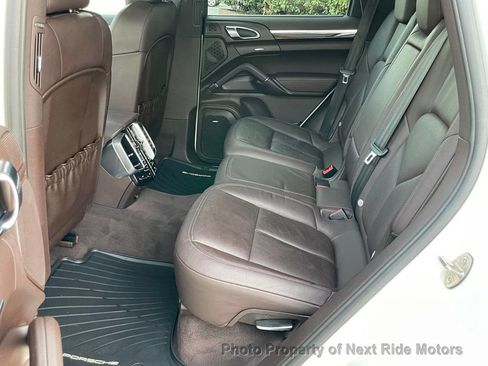 Used 2011 Porsche Cayenne S image 11