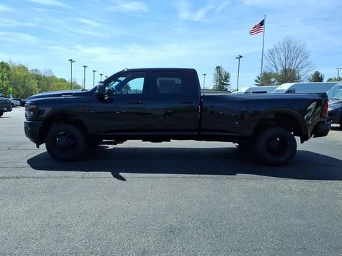 New 2026 RAM 3500 Tradesman AWD/4WD image 4