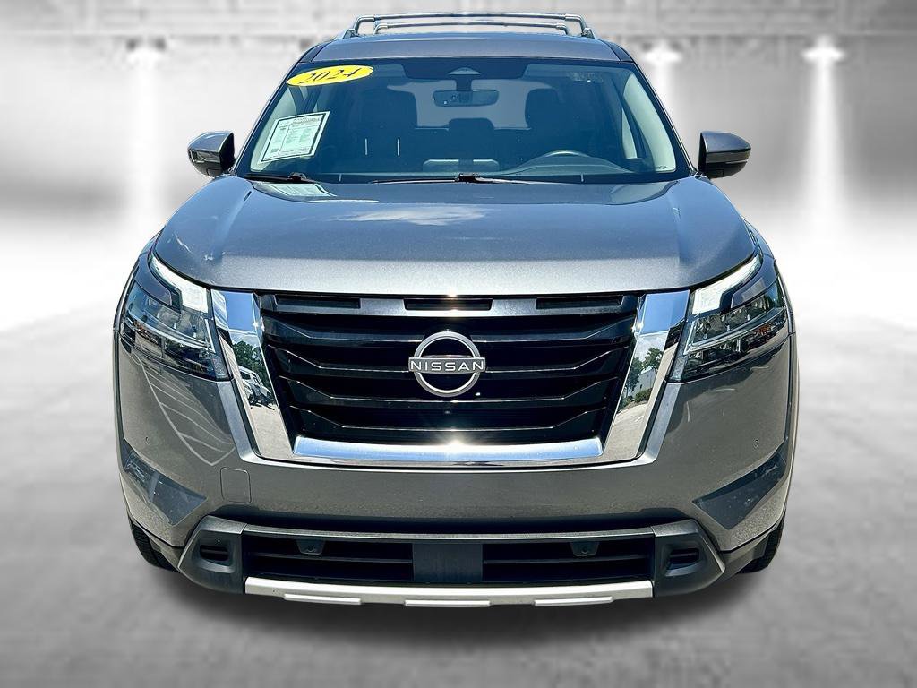 Certified 2024 Nissan Pathfinder SL AWD/4WD image 2