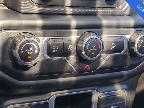 Used 2018 Jeep Wrangler Sport image 50