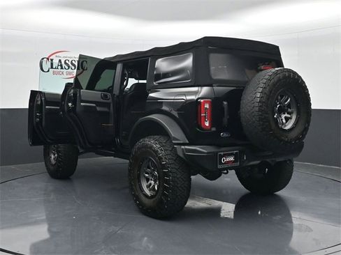 Used 2022 Ford Bronco Badlands image 34