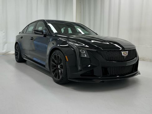 Used 2026 Cadillac CT5 V Blackwing w/ Carbon Fiber 2 Package RWD image 1