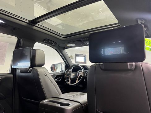 Used 2021 Chevrolet Tahoe High Country AWD/4WD image 17