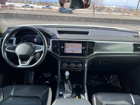 Used 2021 Volkswagen Atlas SEL Premium image 20