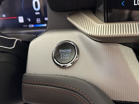 New 2026 Ford Explorer Active RWD image 28