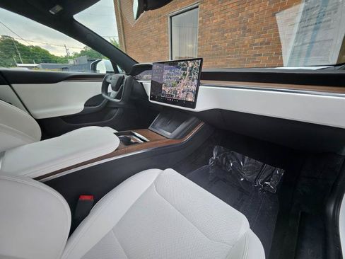 Used 2023 Tesla Model S AWD/4WD image 59