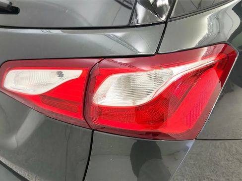 Used 2019 Chevrolet Equinox LT image 15