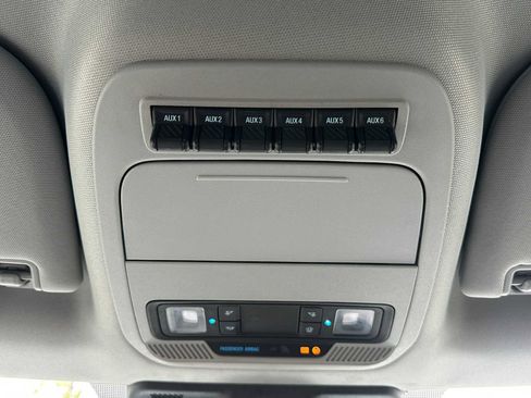 Used 2023 Ford F350 XLT image 30