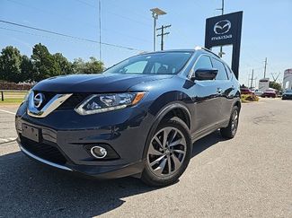 Used 2016 Nissan Rogue SL image 1