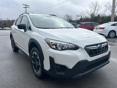 Used 2023 Subaru Crosstrek 2.0i AWD/4WD image 3