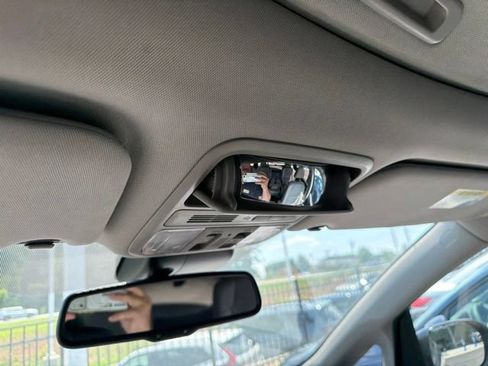 Used 2017 Honda Odyssey EX-L image 23