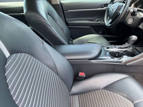 Used 2020 Toyota Camry SE AWD/4WD image 28