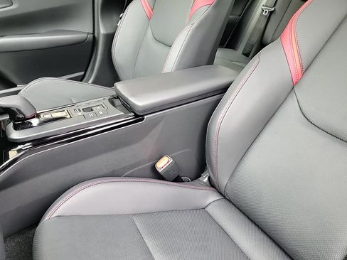 Used 2026 Toyota Prius XSE Premium w/ Limited Premium Package image 21