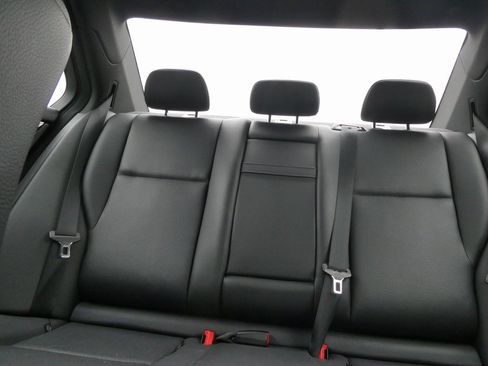 Used 2012 Mercedes-Benz C 300 4MATIC Sedan image 32