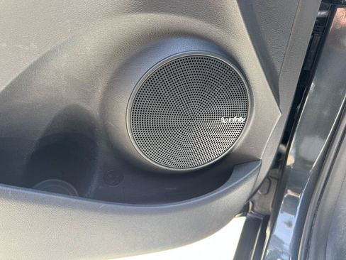 Used 2019 Hyundai Kona Limited FWD image 16