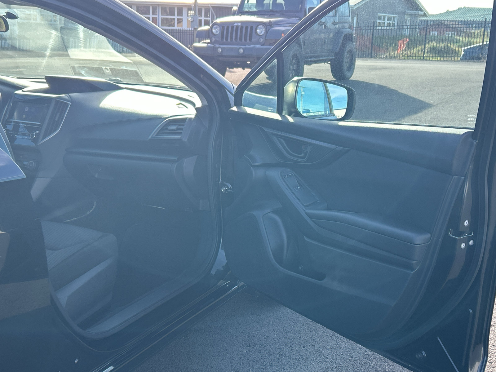 Used 2018 Subaru Impreza 2.0i Premium AWD/4WD image 25