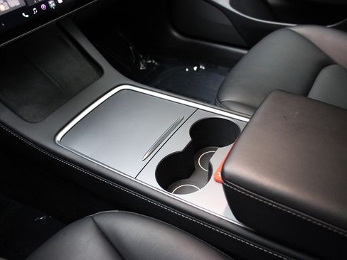Used 2023 Tesla Model 3 Standard Range RWD image 27