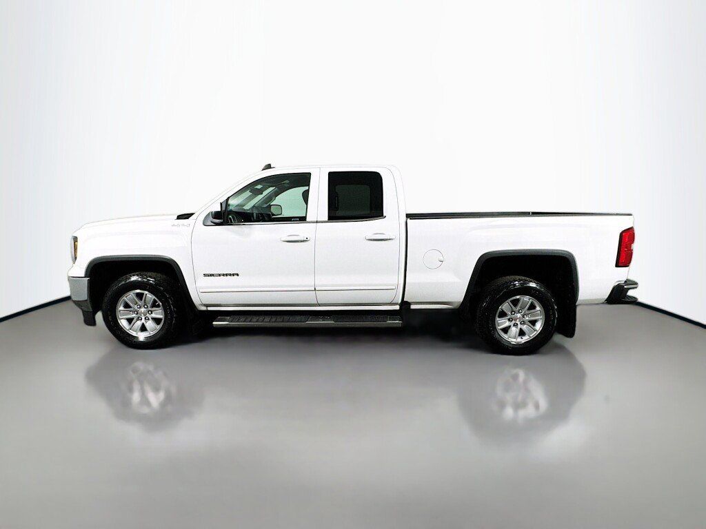 Used 2017 GMC Sierra 1500 SLE AWD/4WD image 2