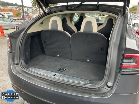 Used 2018 Tesla Model X 100D image 8