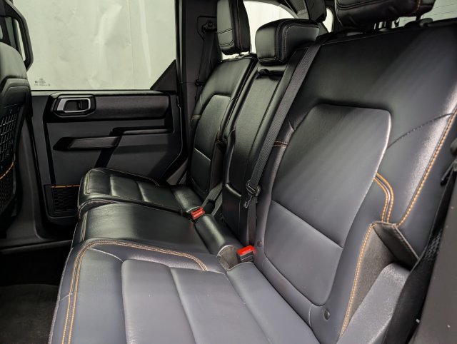 Used 2024 Ford Bronco Badlands AWD/4WD image 11